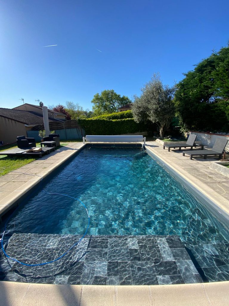 piscine imitation Pierre de BALI